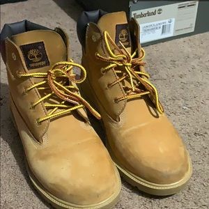 Size 7 timberland boots